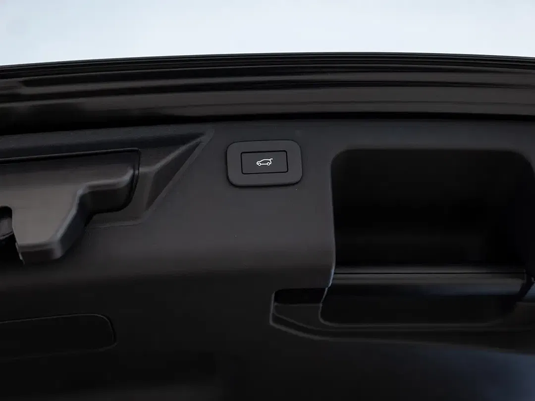 Land Rover Discovery Sport - Thumbnail 7