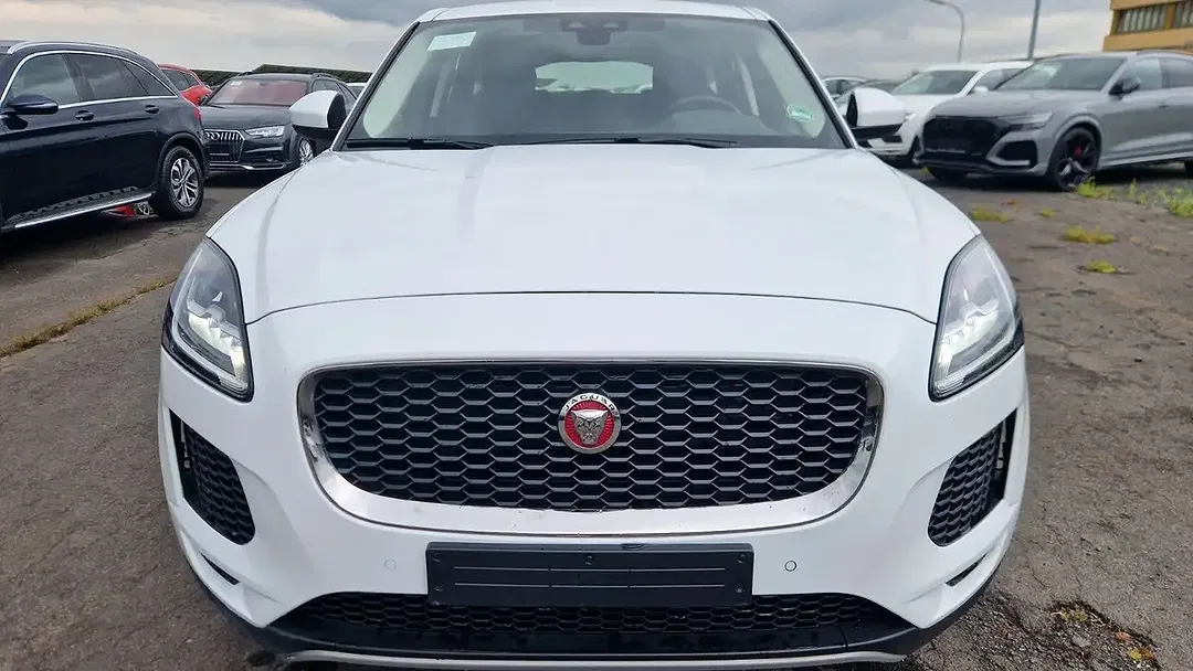Jaguar E-Pace - Thumbnail 2