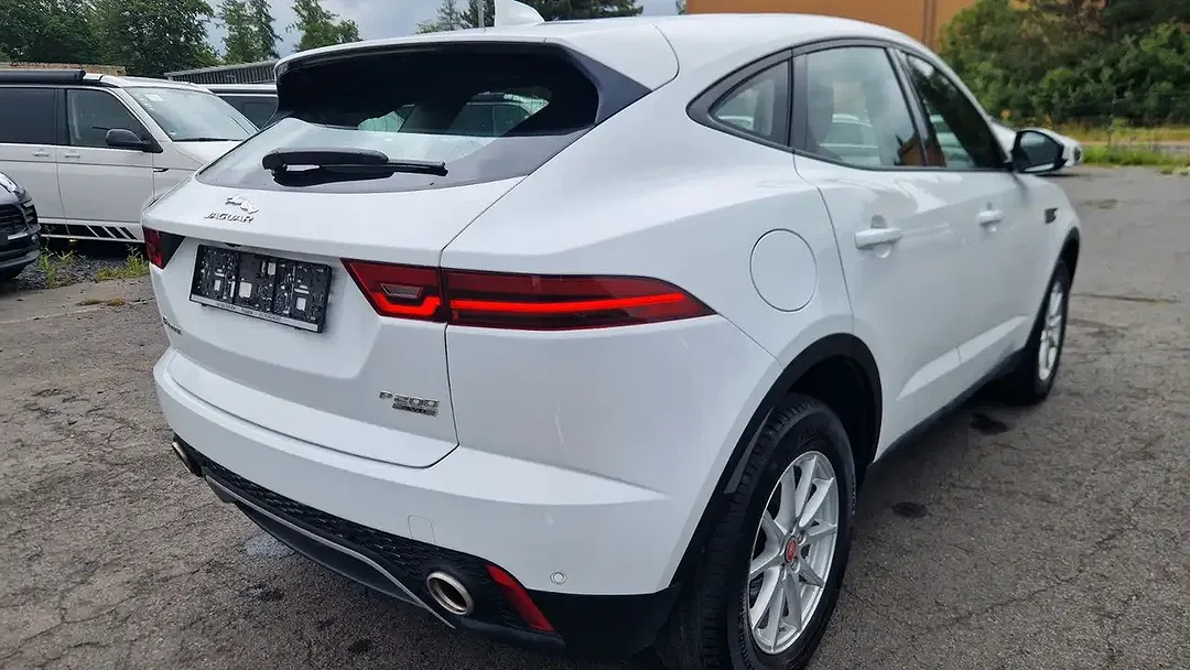 Jaguar E-Pace - Thumbnail 7