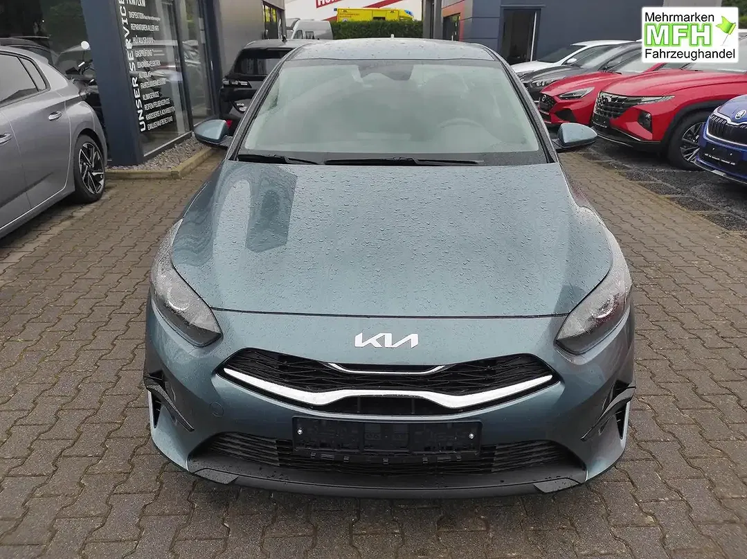 Kia Ceed / cee'd - Thumbnail 2
