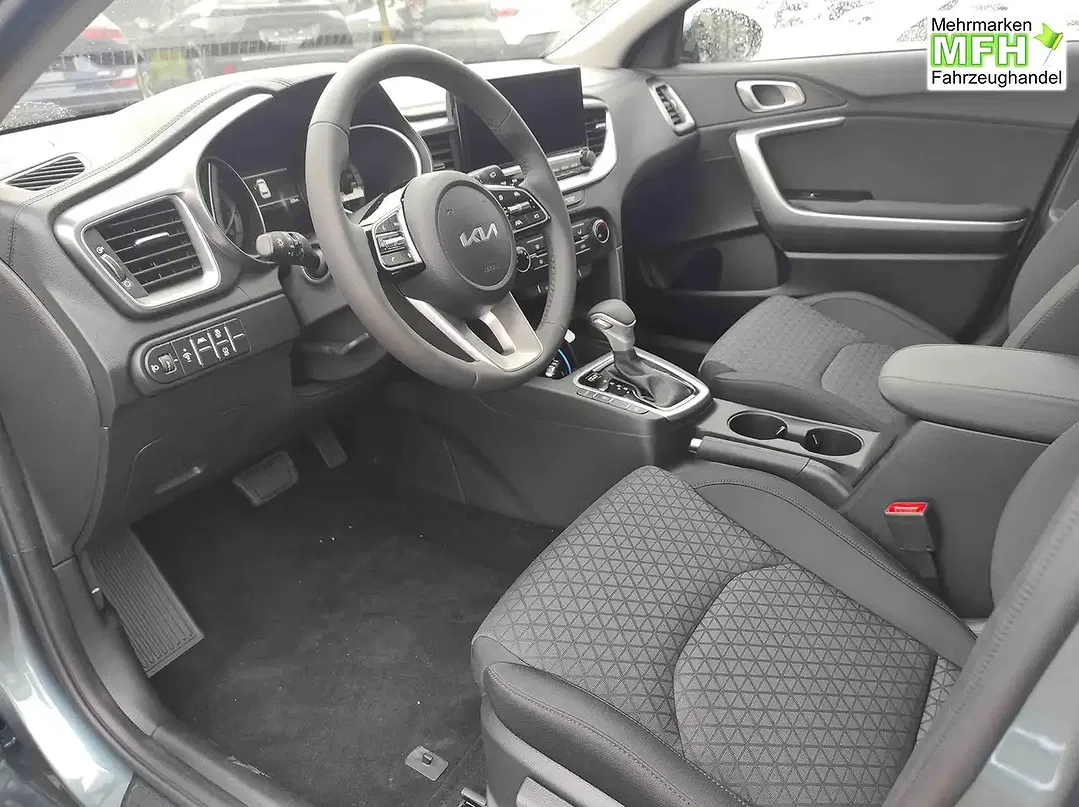 Kia Ceed / cee'd - Thumbnail 8
