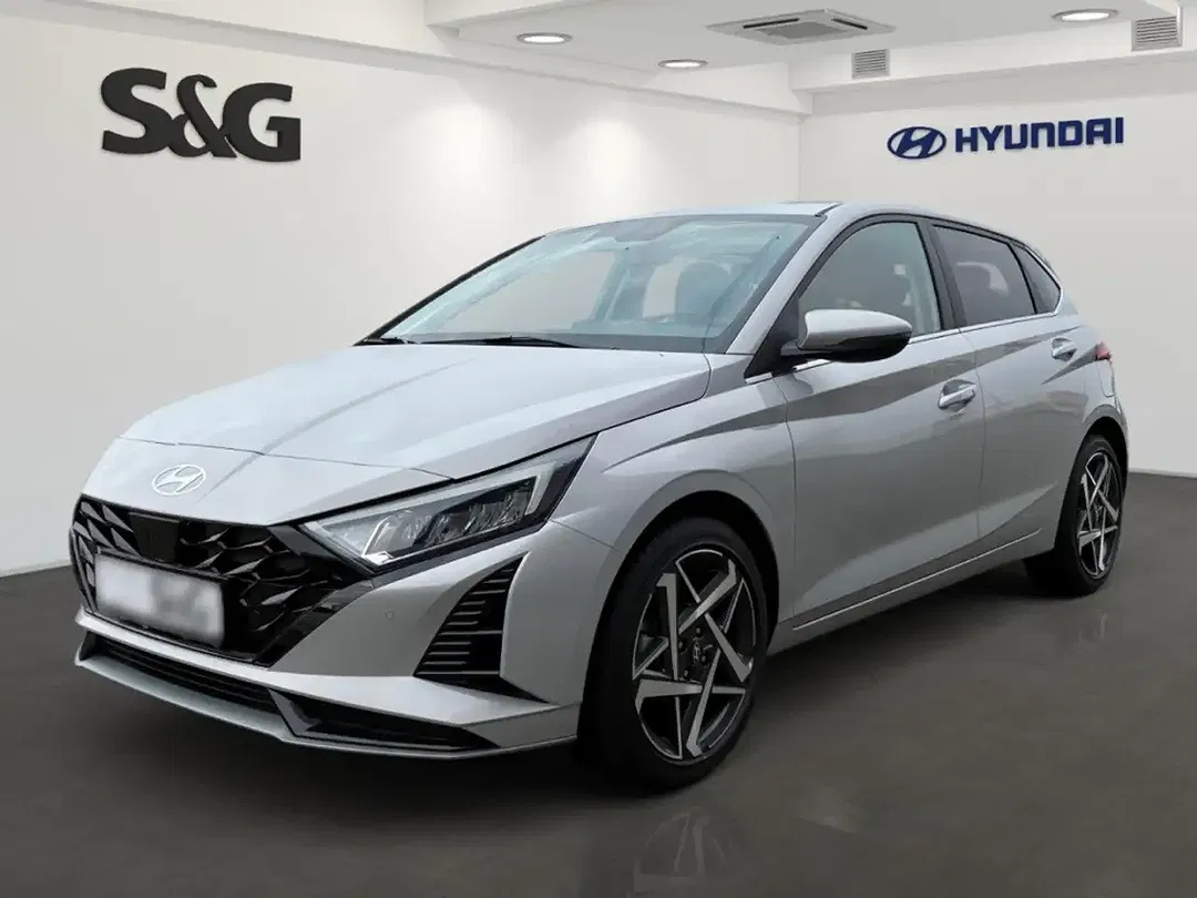 Hyundai i20 - Thumbnail 1