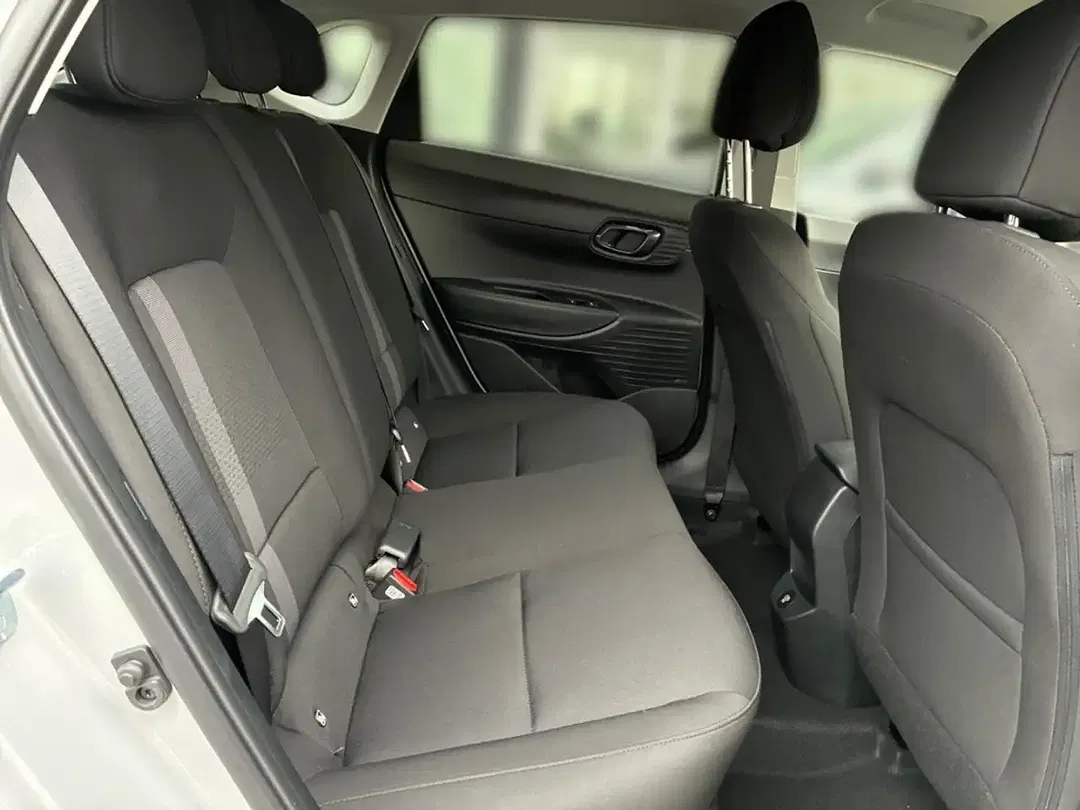 Hyundai i20 - Thumbnail 13