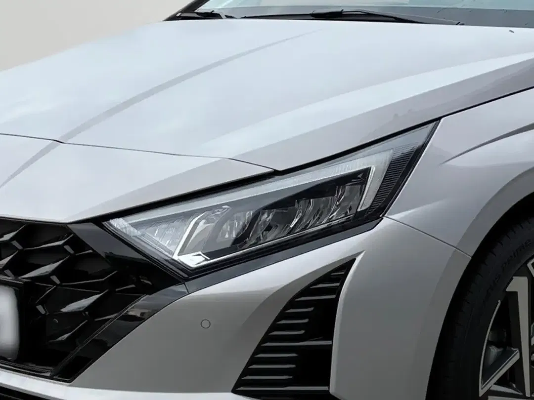 Hyundai i20 - Thumbnail 5