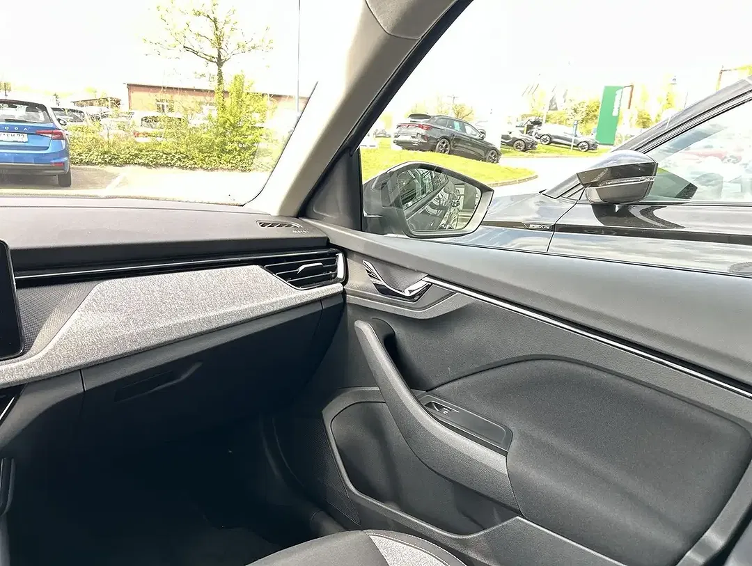 Skoda Kamiq - Thumbnail 8