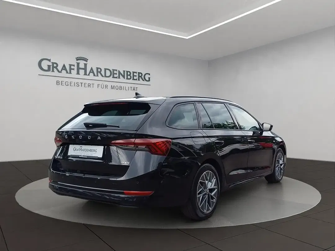 Skoda Octavia - Thumbnail 5