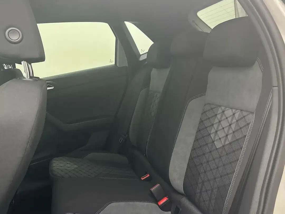 Volkswagen Polo - Thumbnail 10