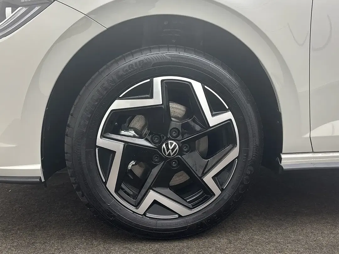 Volkswagen Polo - Thumbnail 6