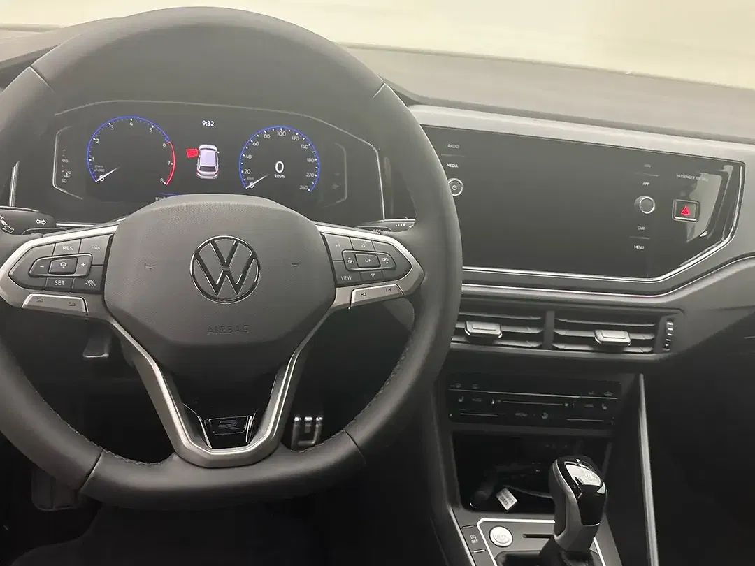 Volkswagen Polo - Thumbnail 7