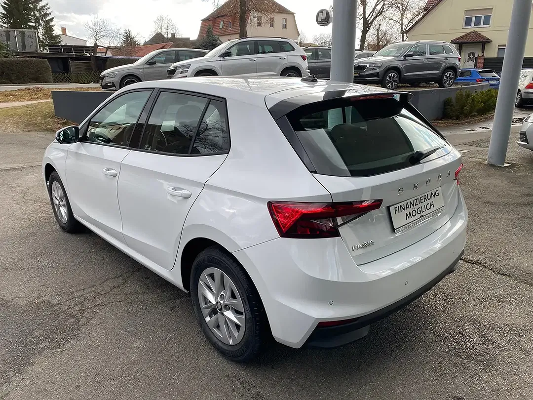 Skoda Fabia - Thumbnail 9