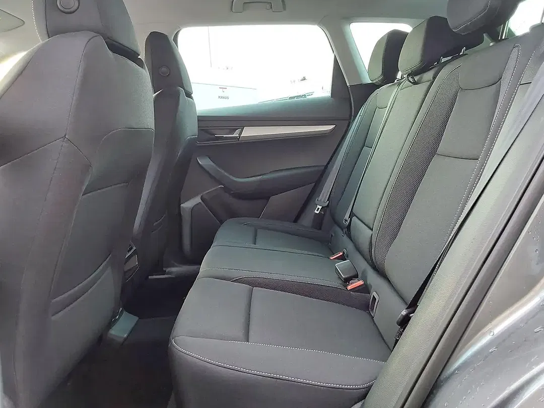 Skoda Karoq - Thumbnail 9