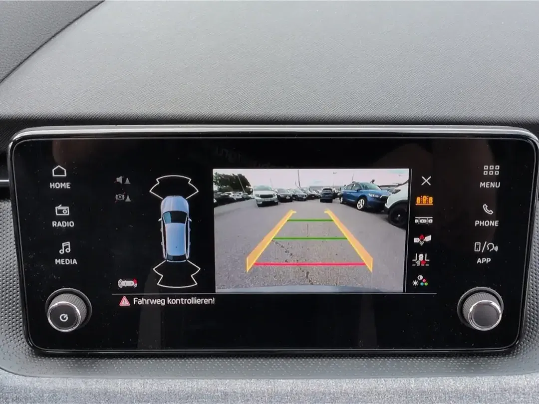 Skoda Scala - Thumbnail 11