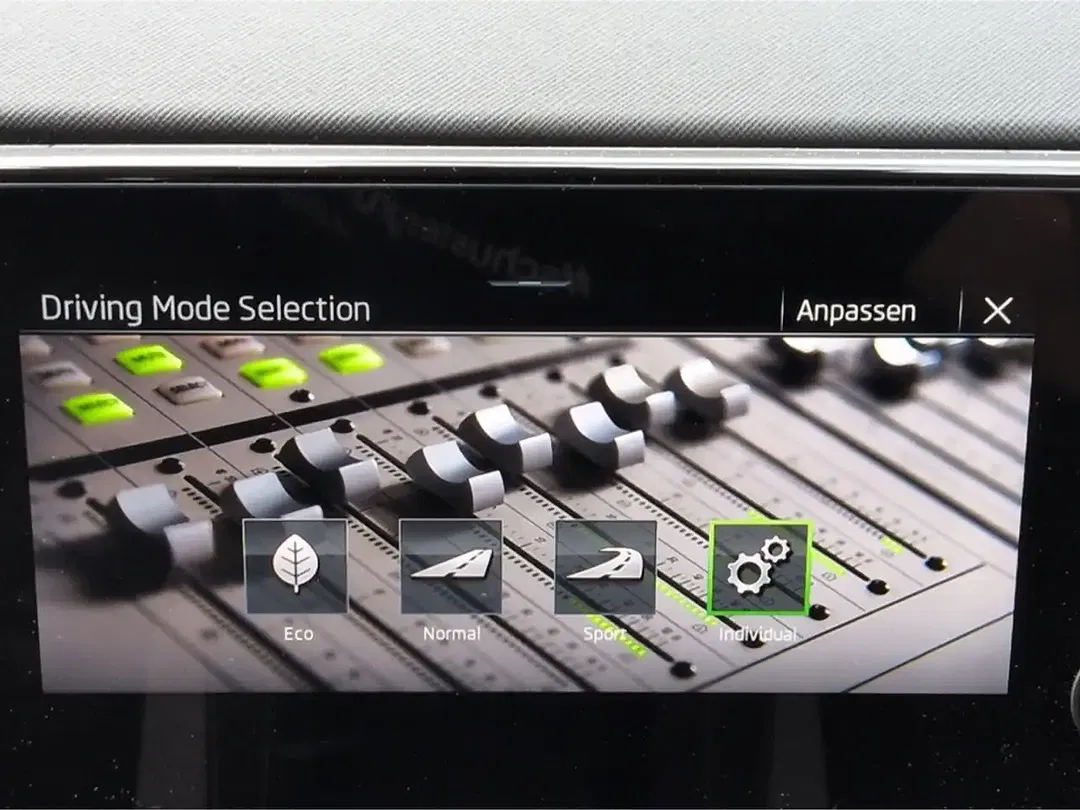 Skoda Scala - Thumbnail 13
