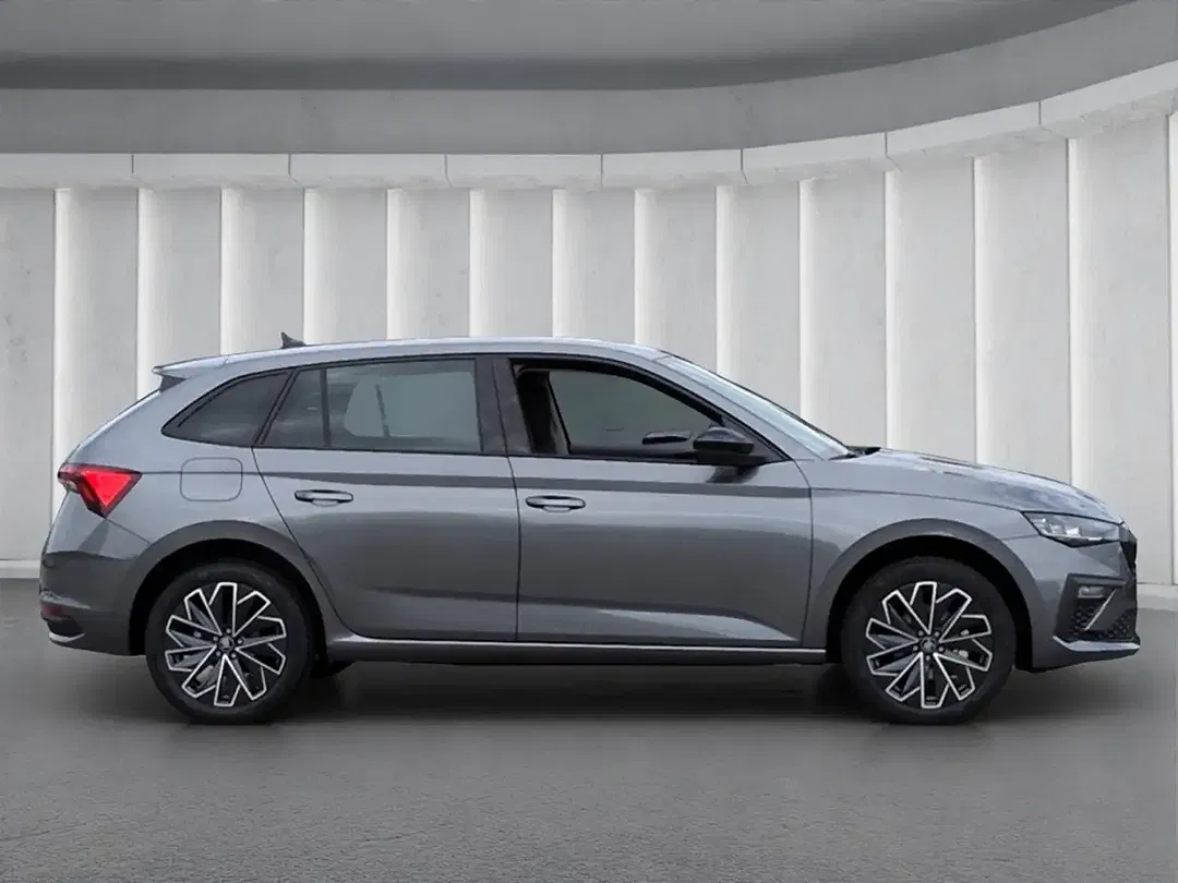 Skoda Scala - Thumbnail 2