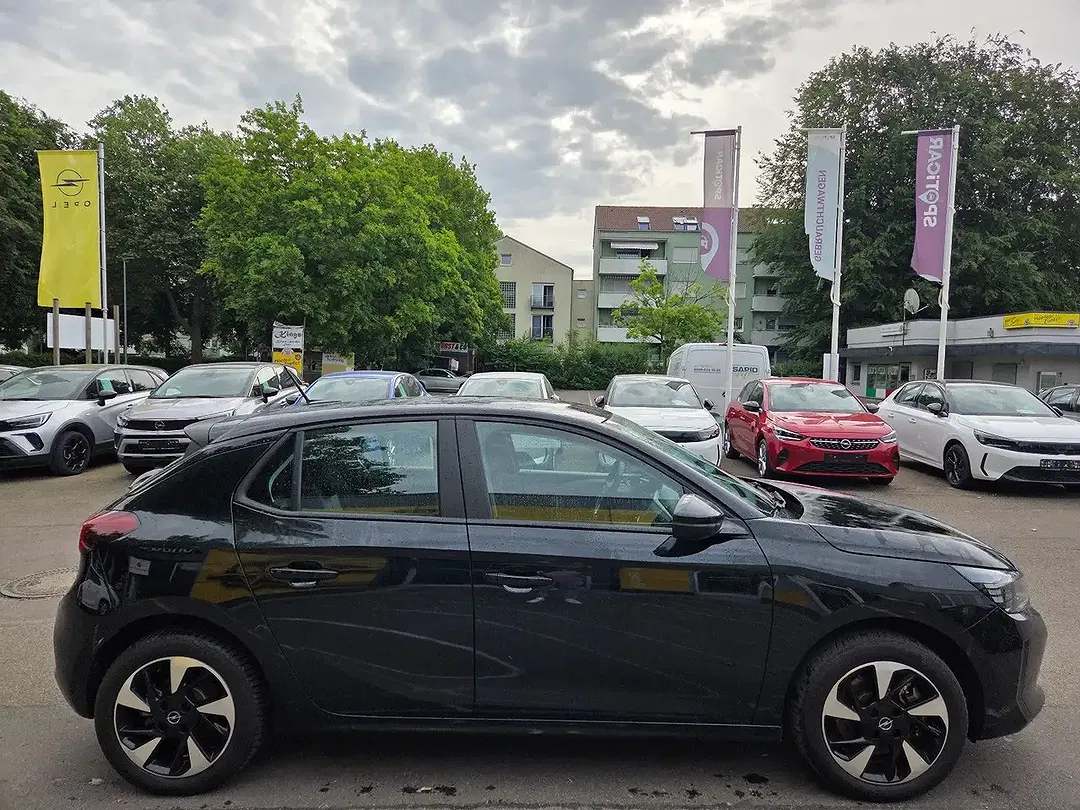 Opel Corsa - Thumbnail 2