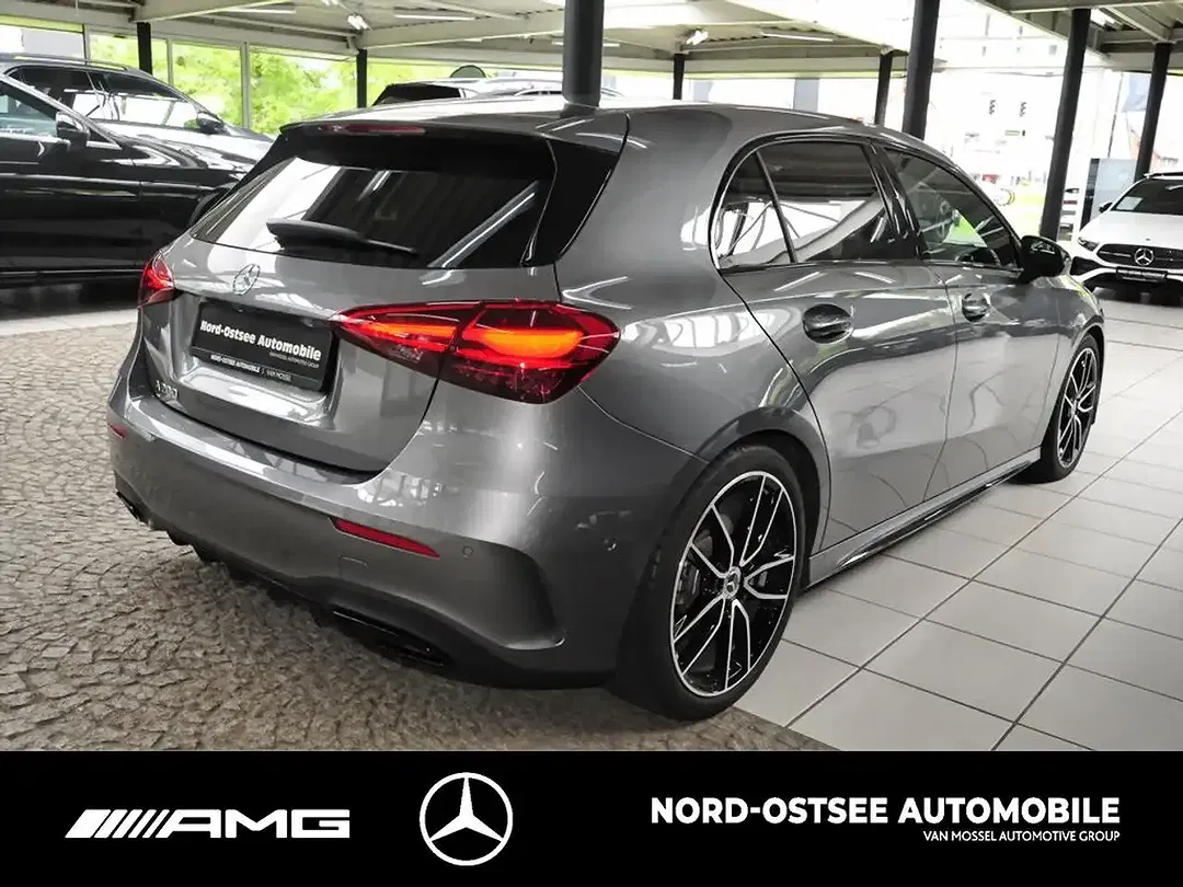 Mercedes-Benz A 200 - Thumbnail 4