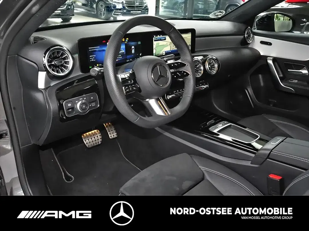Mercedes-Benz A 200 - Thumbnail 7