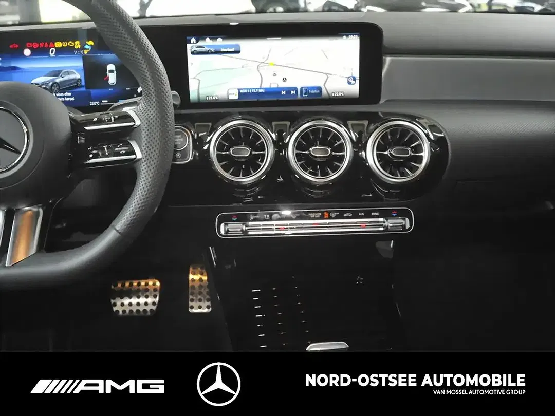 Mercedes-Benz A 200 - Thumbnail 9