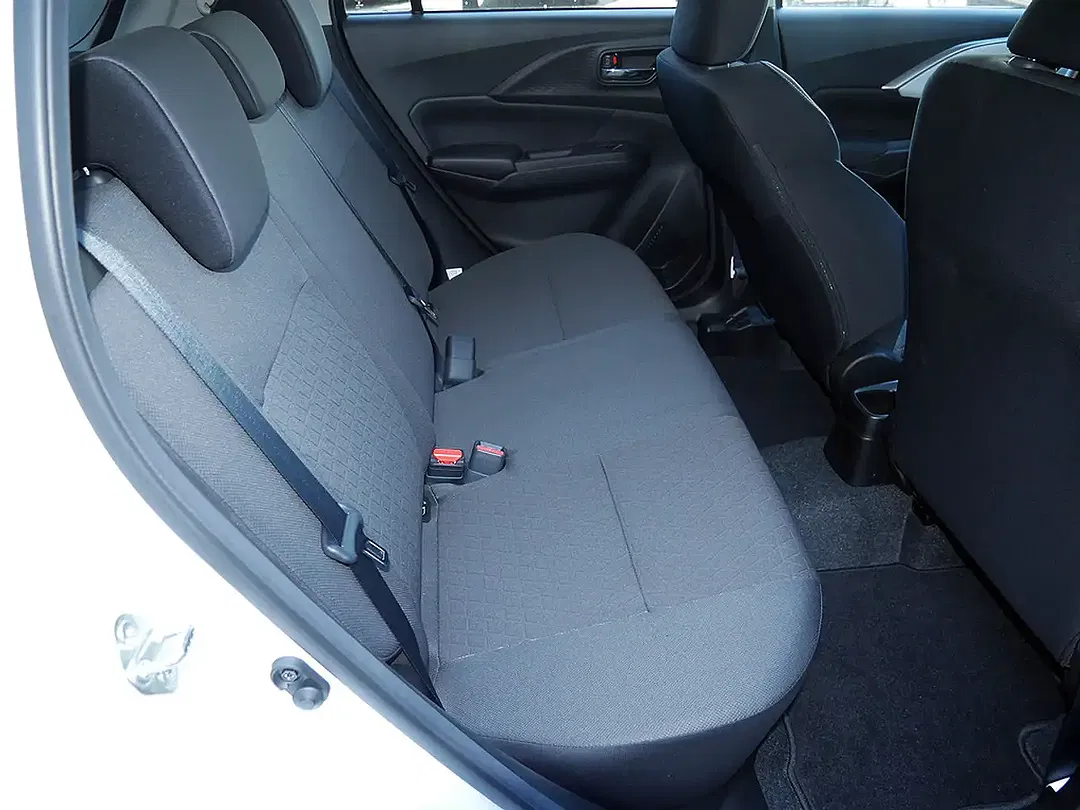 Suzuki Swift - Thumbnail 9