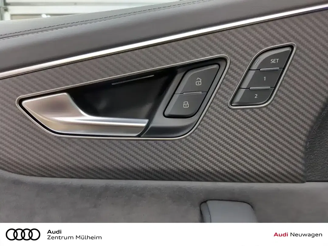 Audi Q8 - Thumbnail 13