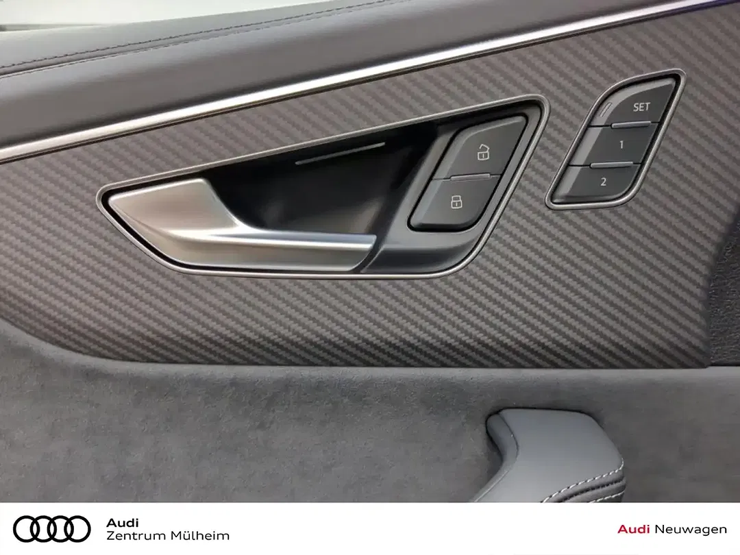 Audi Q8 - Thumbnail 15