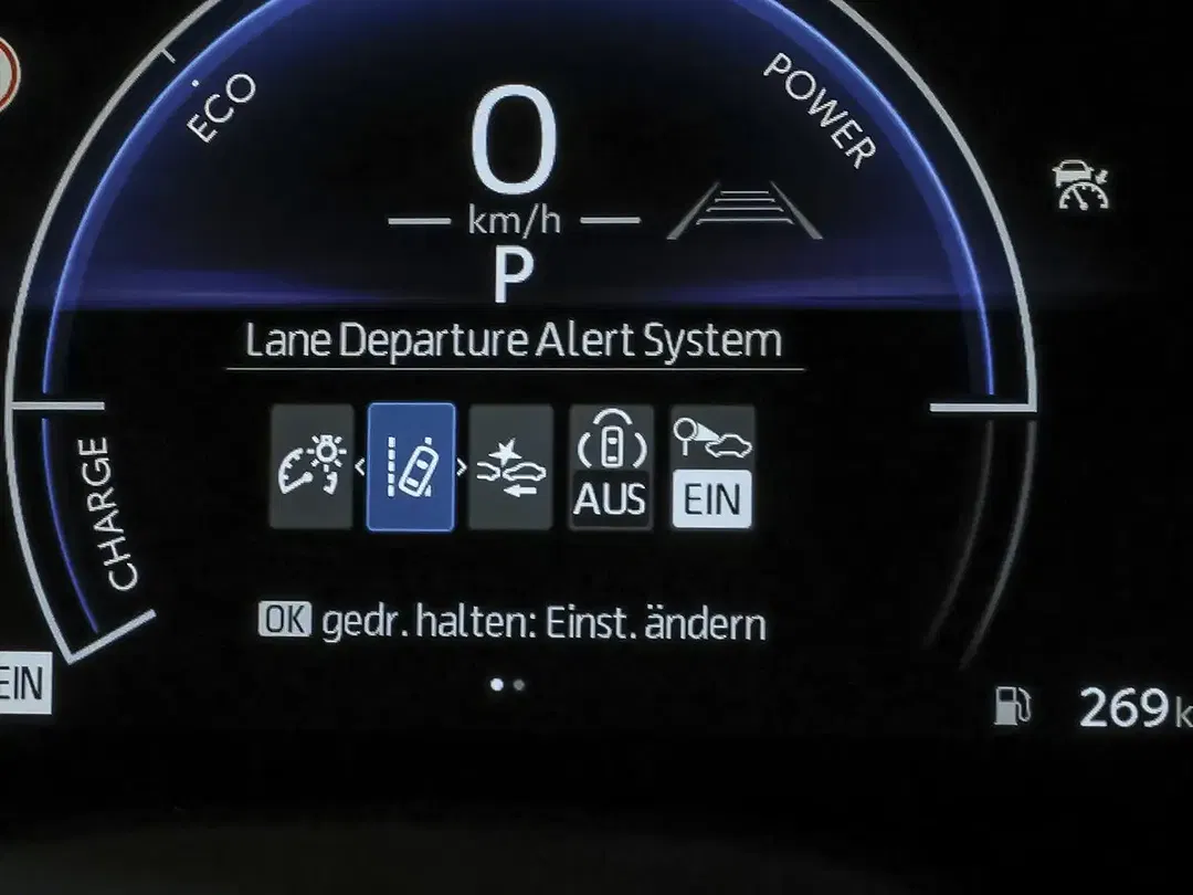 Toyota Yaris - Thumbnail 12