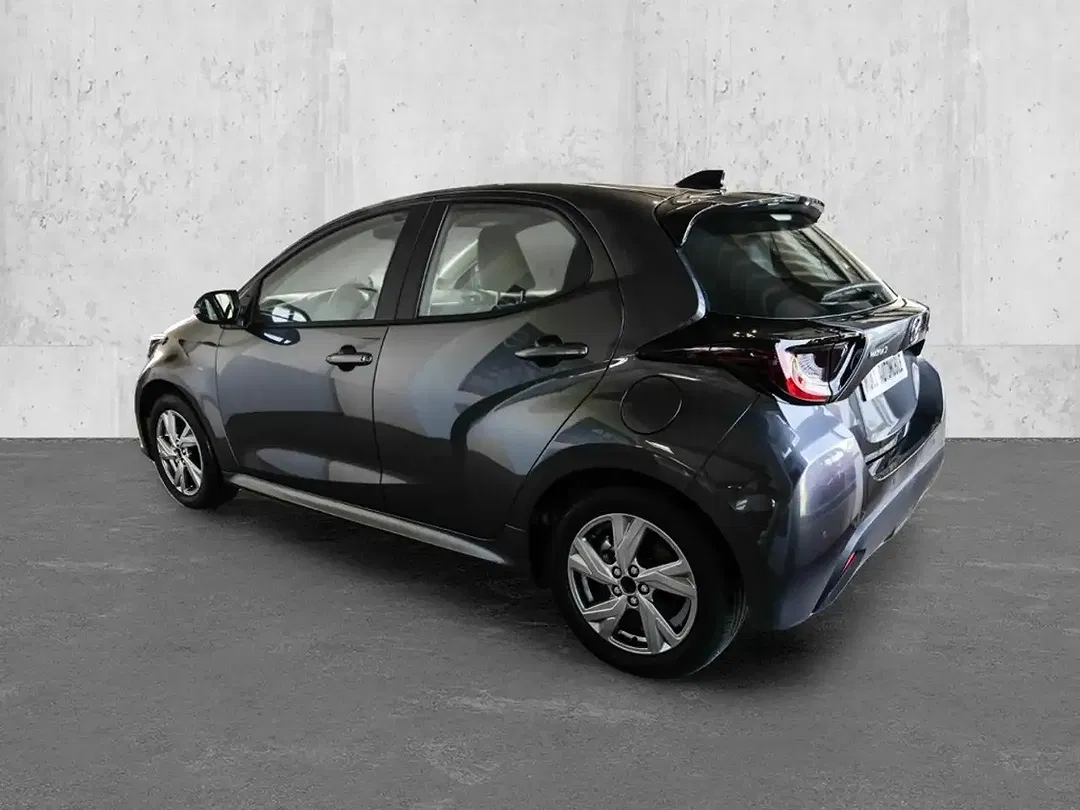 Mazda 2 - Thumbnail 2