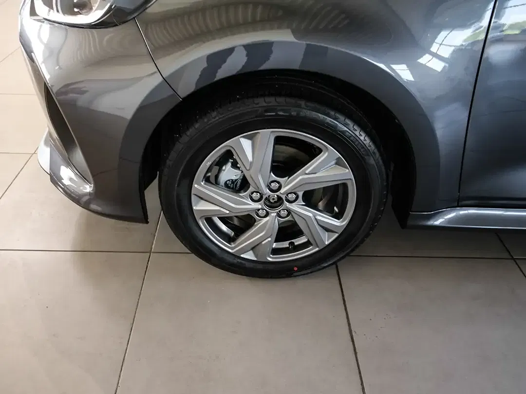 Mazda 2 - Thumbnail 4