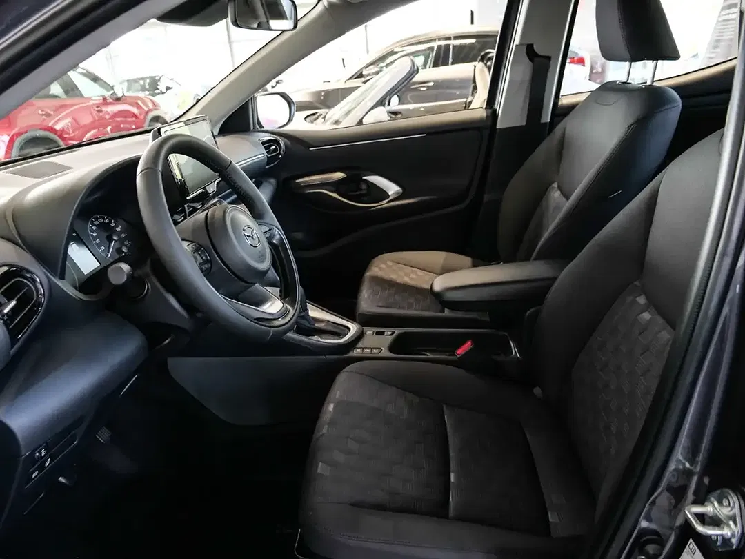 Mazda 2 - Thumbnail 6