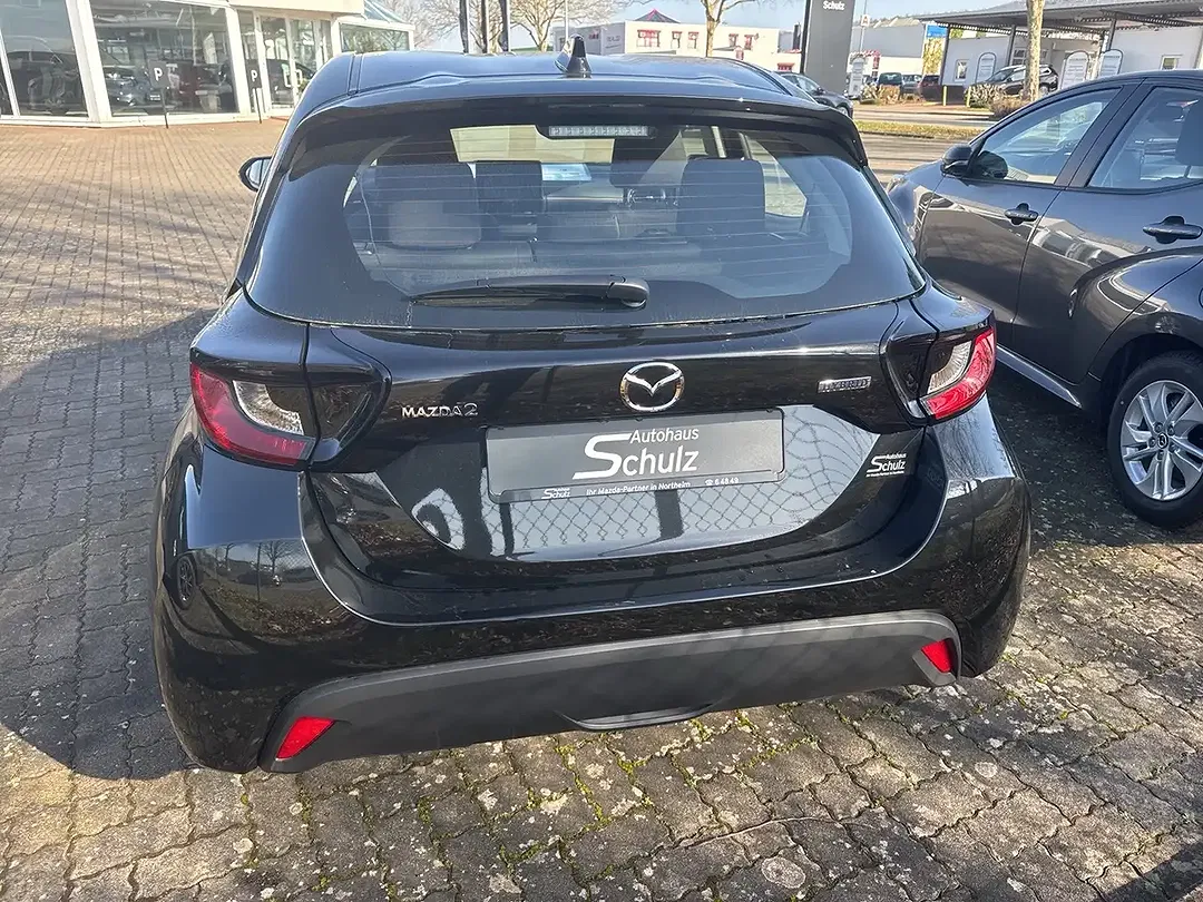 Mazda 2 - Thumbnail 2