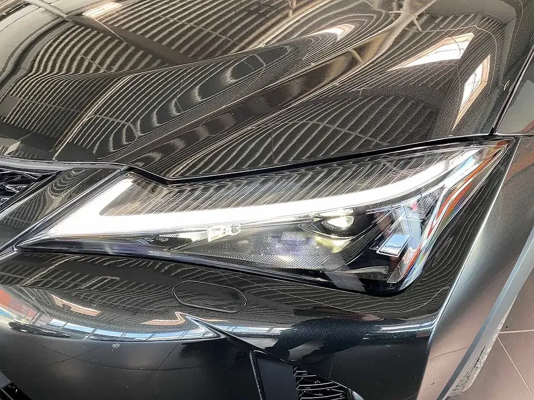 Lexus UX 300h - Thumbnail 7