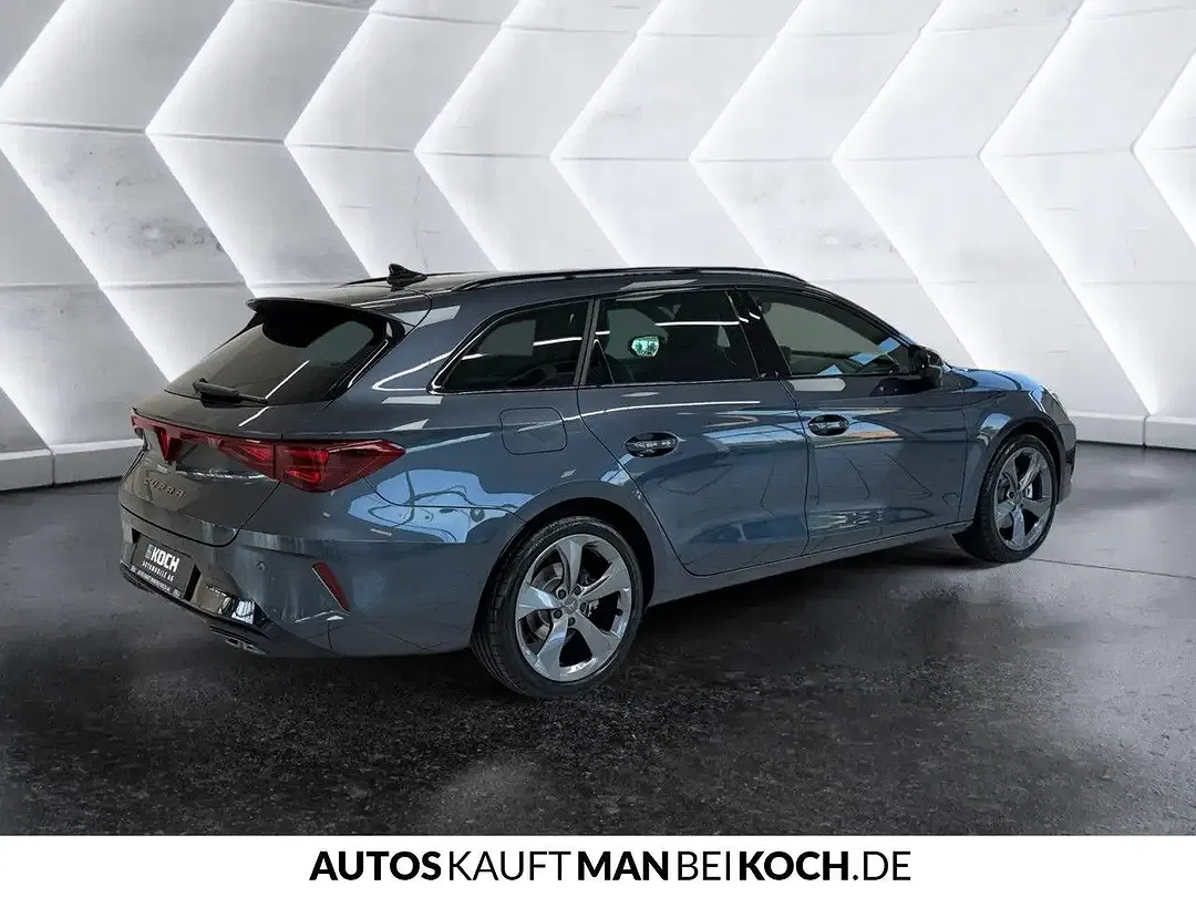 CUPRA Leon - Thumbnail 4