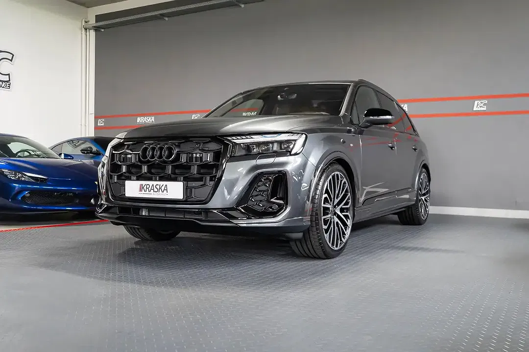Audi Q7 - Thumbnail 4
