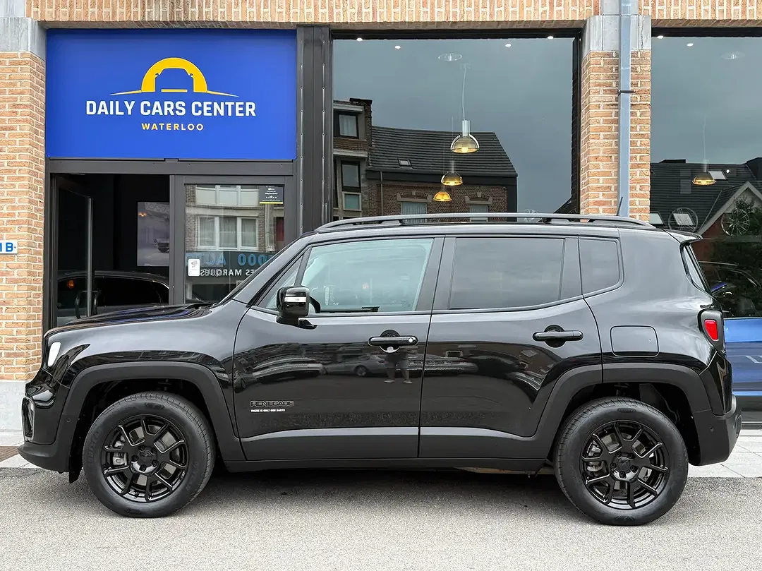 Jeep Renegade - Thumbnail 4