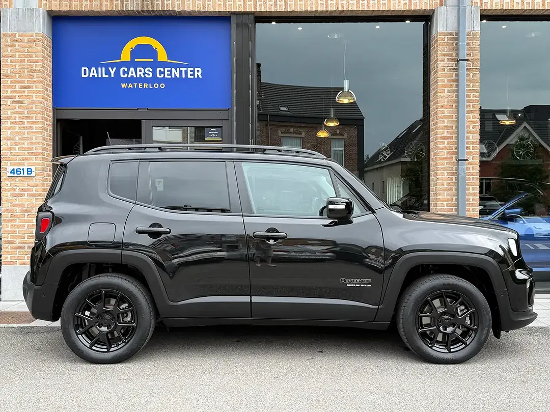 Jeep Renegade - Thumbnail 7