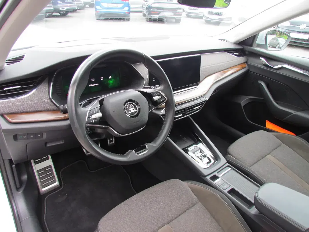 Skoda Octavia - Thumbnail 10