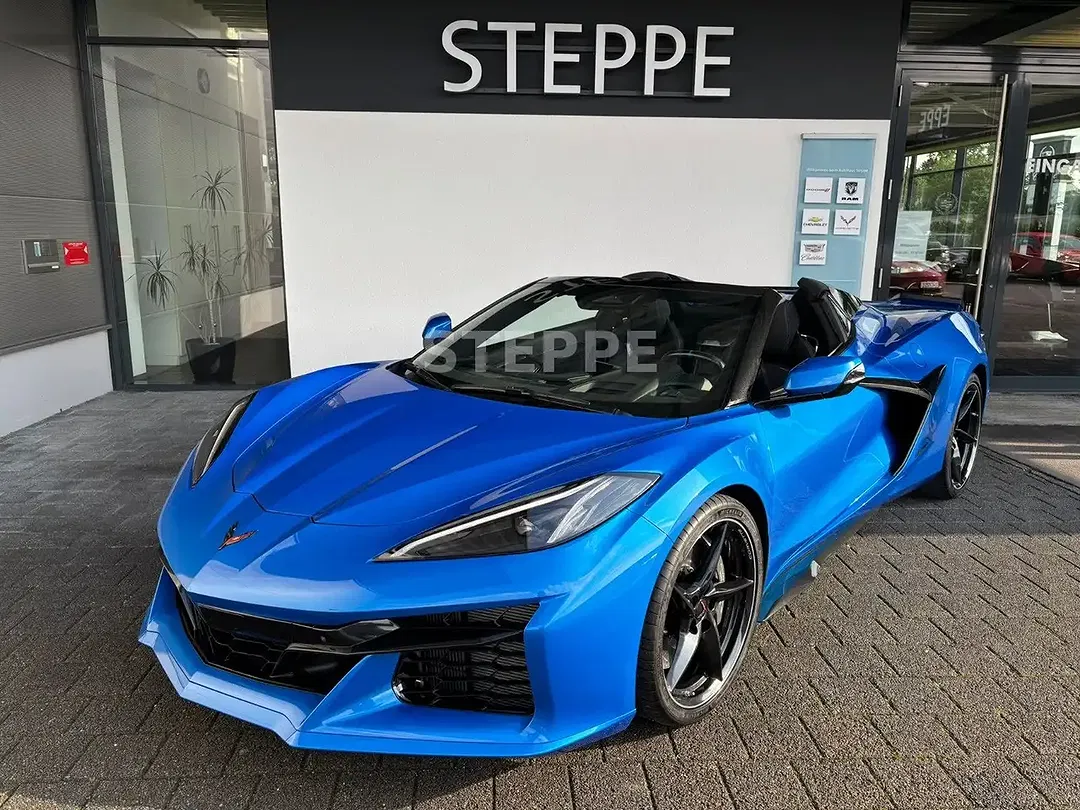 Corvette C8 - Thumbnail 4
