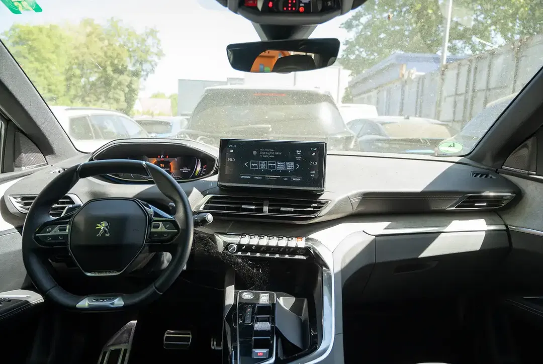 Peugeot 5008 - Thumbnail 3