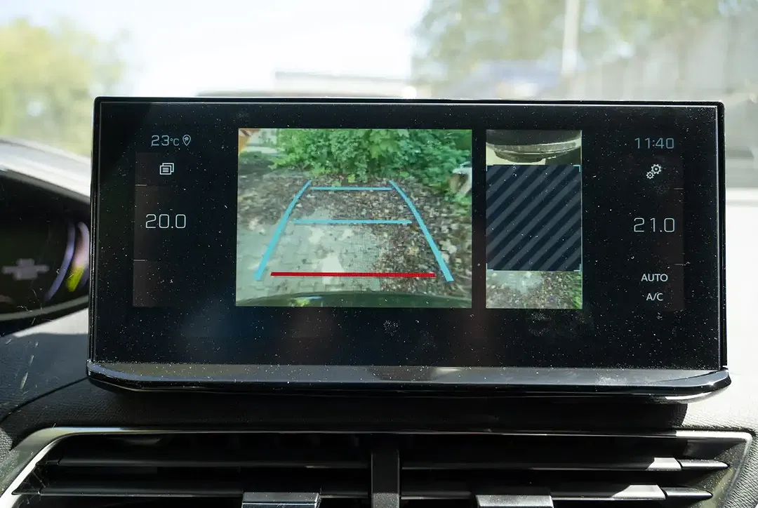 Peugeot 5008 - Thumbnail 7