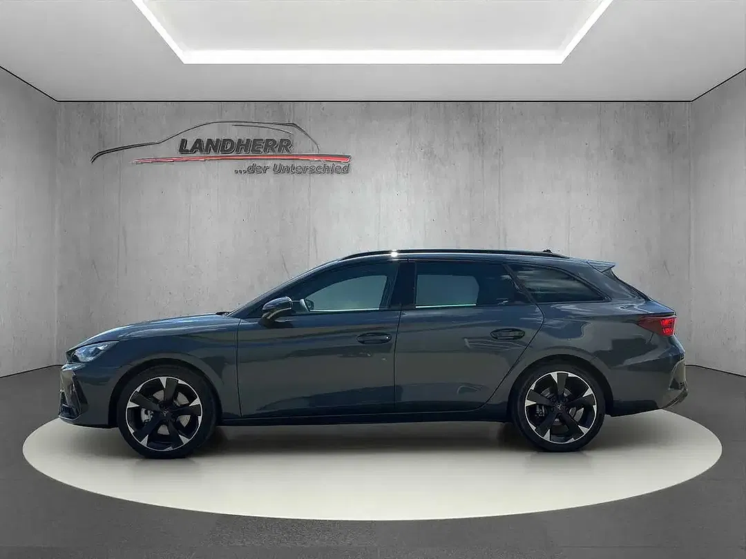 CUPRA Leon - Thumbnail 2