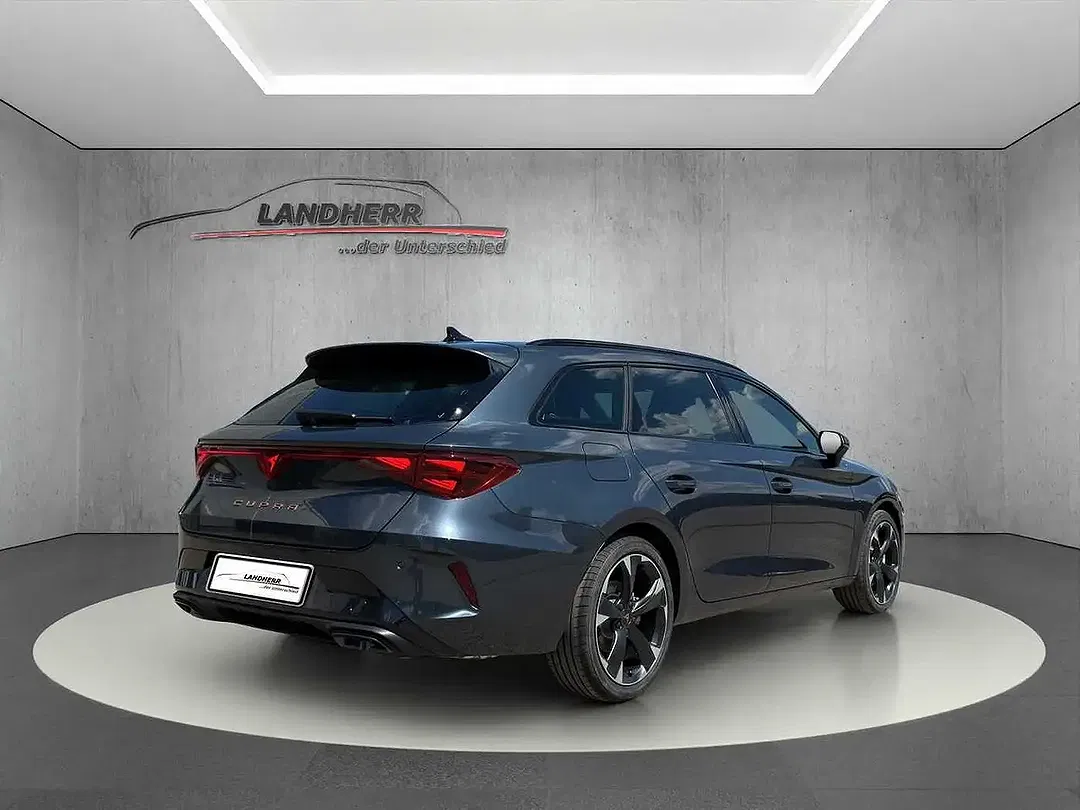CUPRA Leon - Thumbnail 3