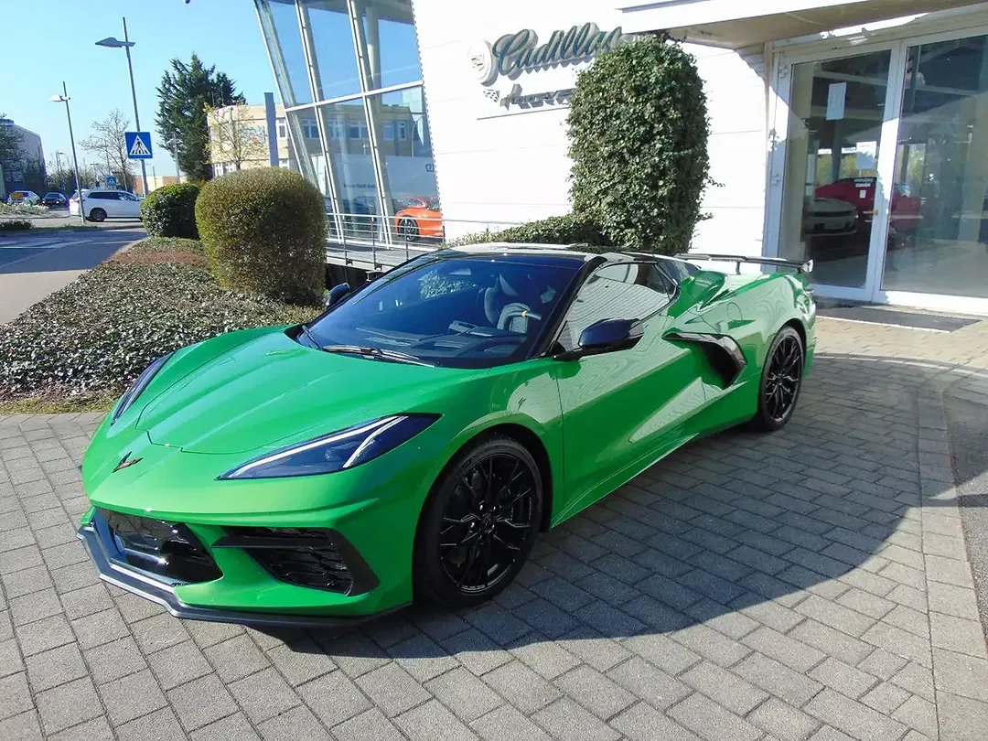 Corvette C8 - Thumbnail 5