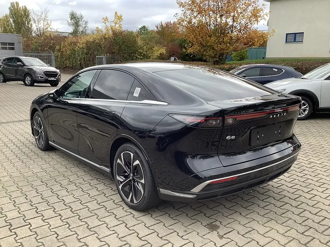 Mazda 6e - Thumbnail 5