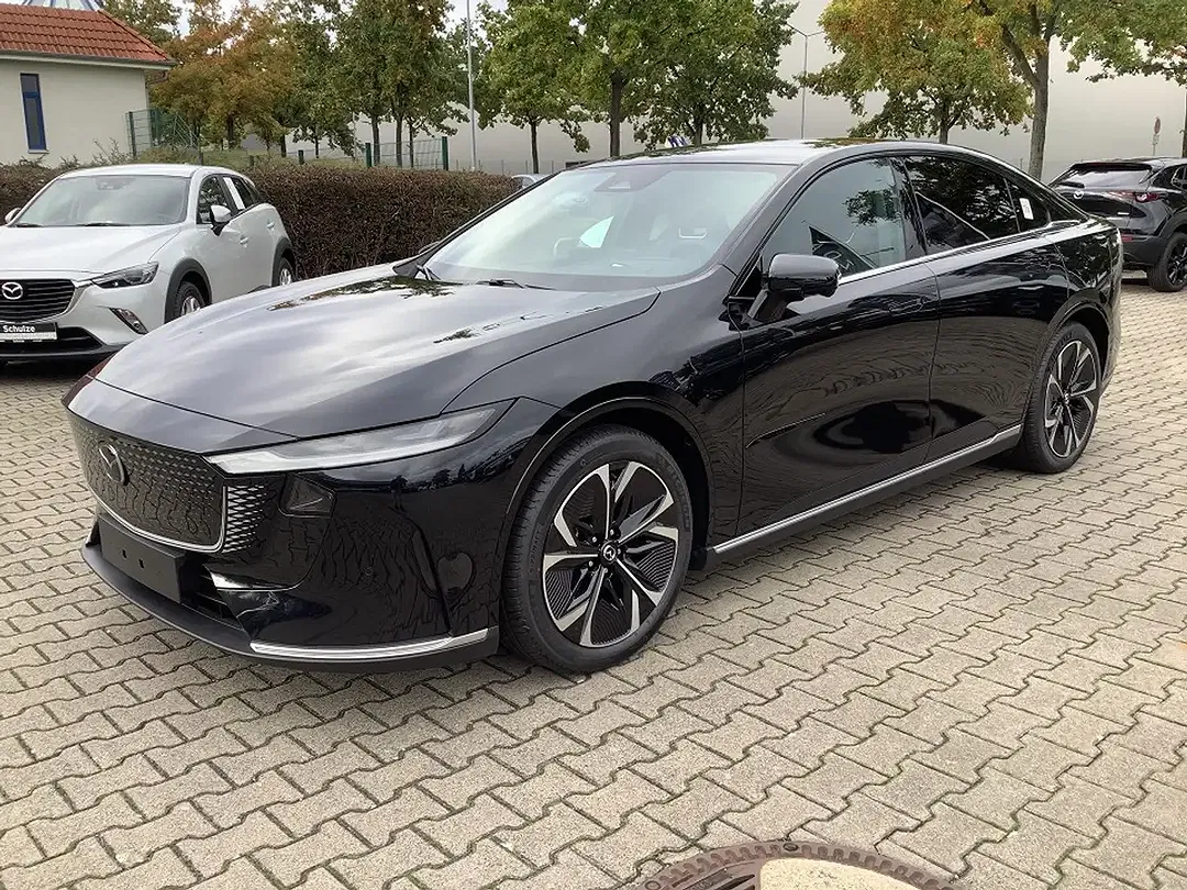 Mazda 6e - Thumbnail 7