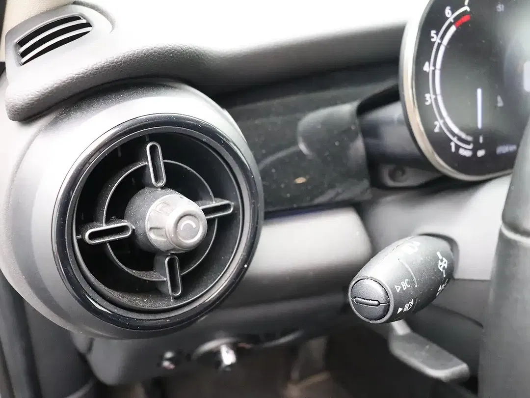 MINI Cooper - Thumbnail 10