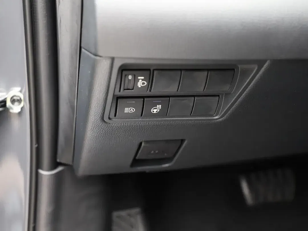 Toyota Yaris - Thumbnail 14