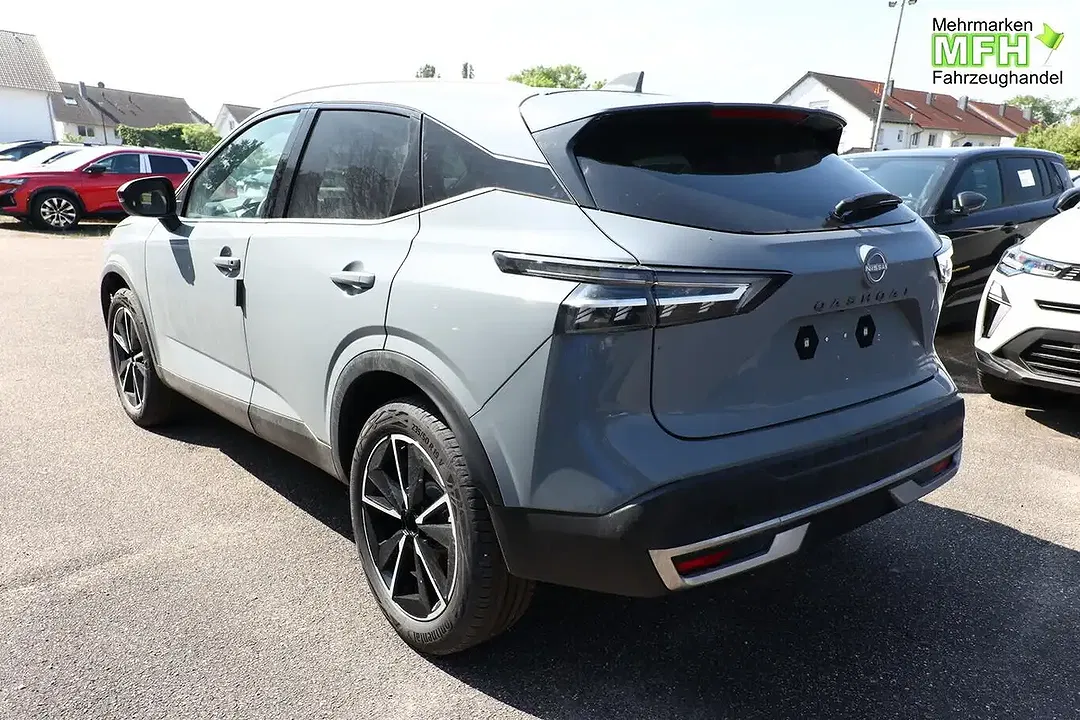 Nissan Qashqai - Thumbnail 3