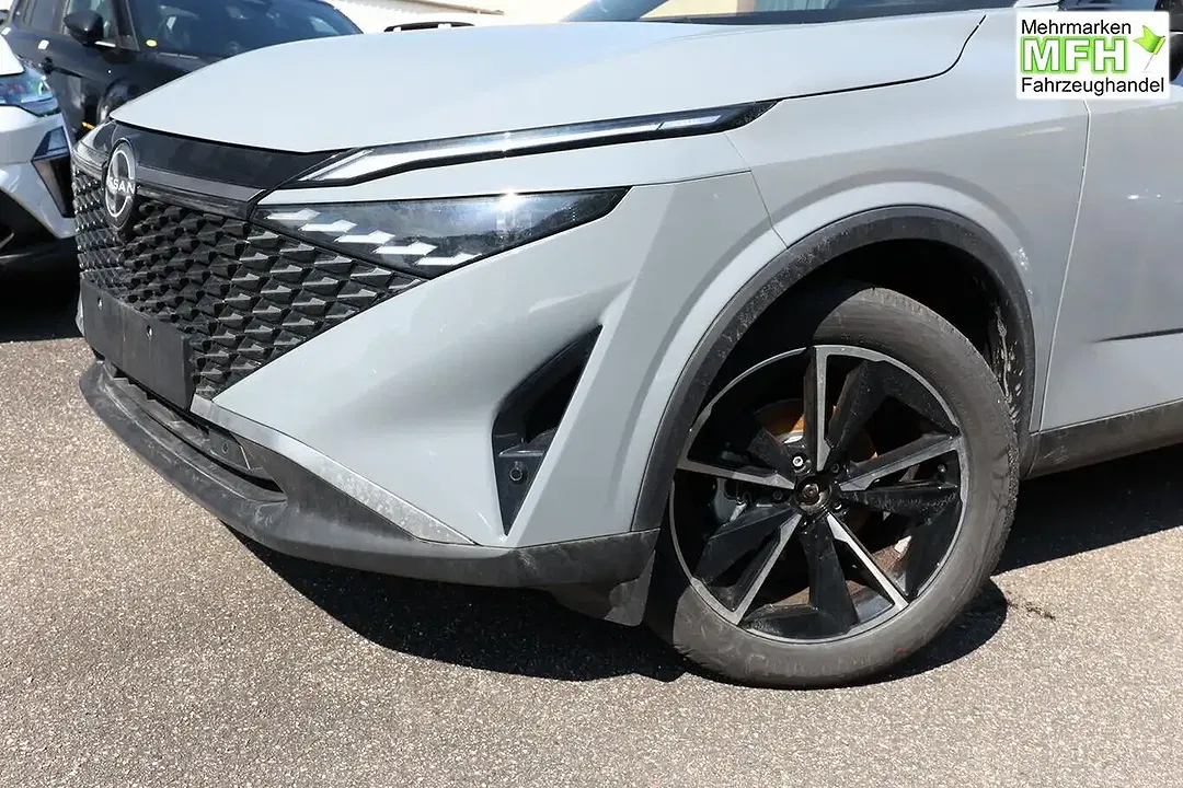 Nissan Qashqai - Thumbnail 4