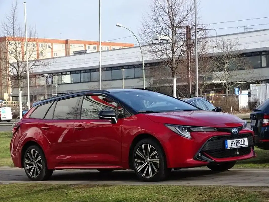 Toyota Corolla - Thumbnail 6