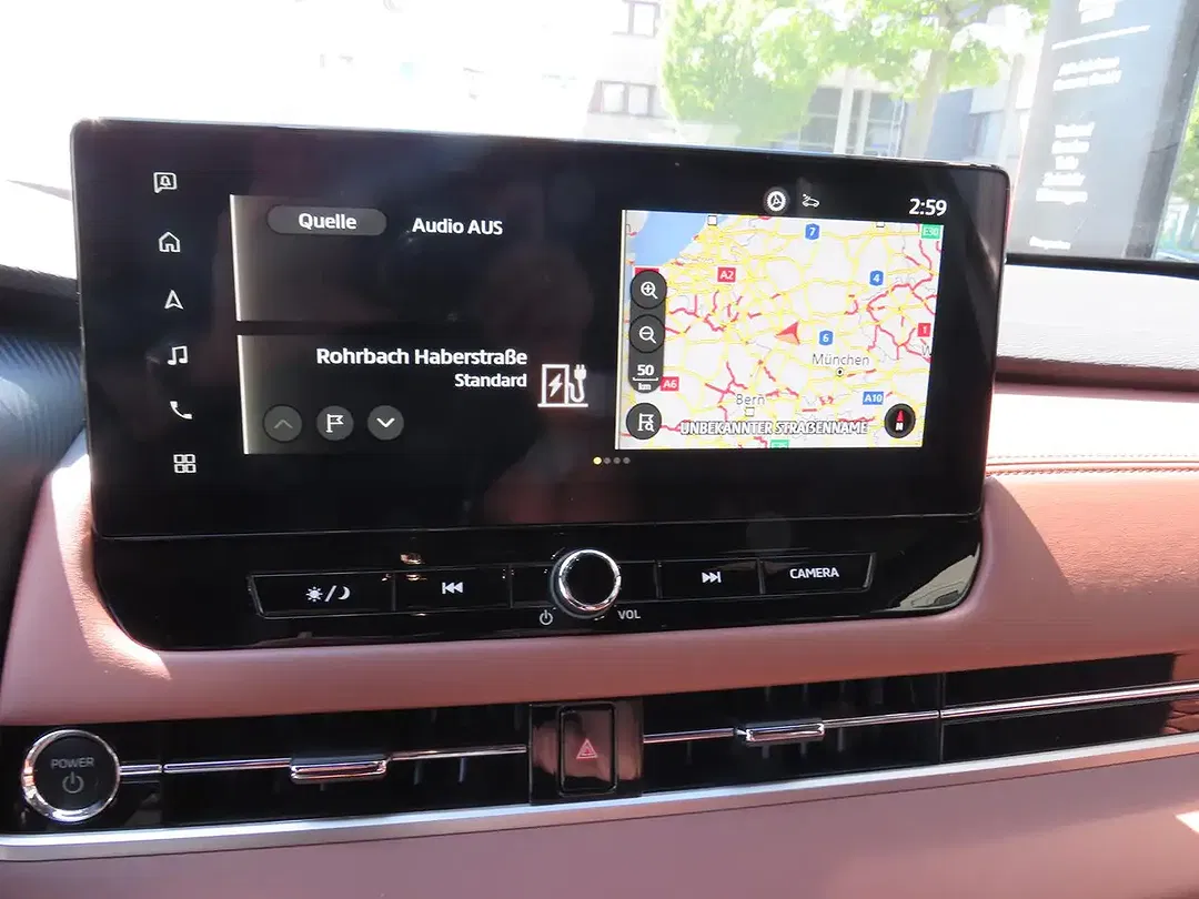 Mitsubishi Outlander - Thumbnail 11